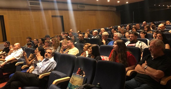 publico en auditorio